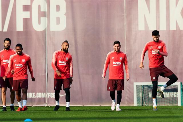 小萨三双詹姆斯18+13+9 国王常规赛横扫湖人